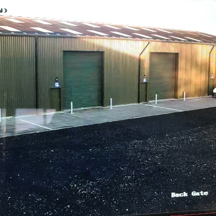 Storage/Industrial Unit To Let
